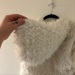 aeropostale cream fuzzy teddy vest with hood